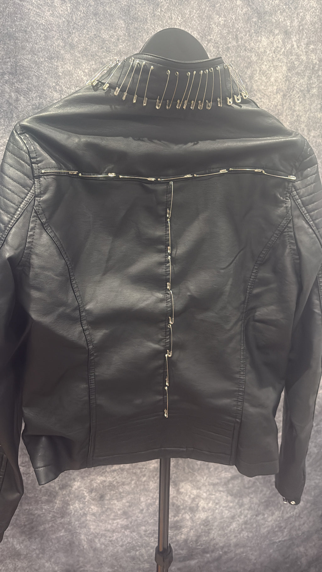 PIERCED CHIEVE LEATHER JACKET
