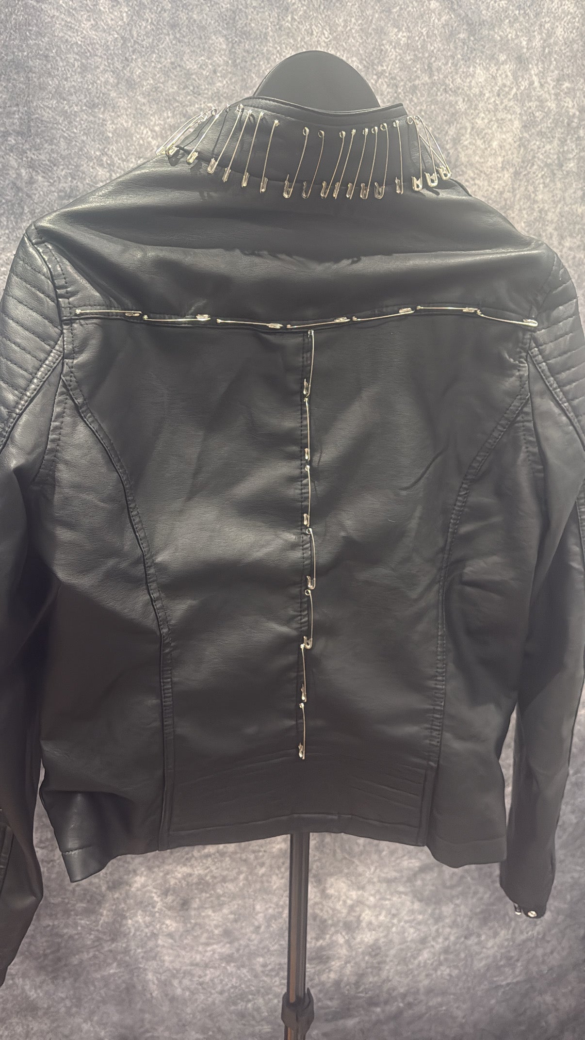 PIERCED CHIEVE LEATHER JACKET